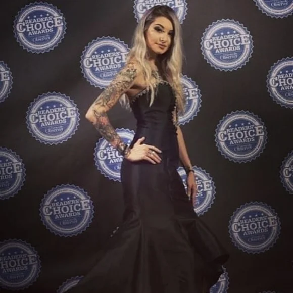 Dress - Picture 4 of 4